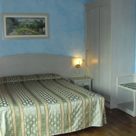 Montelago 4*
