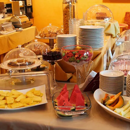 Montelago Szálloda Ternate