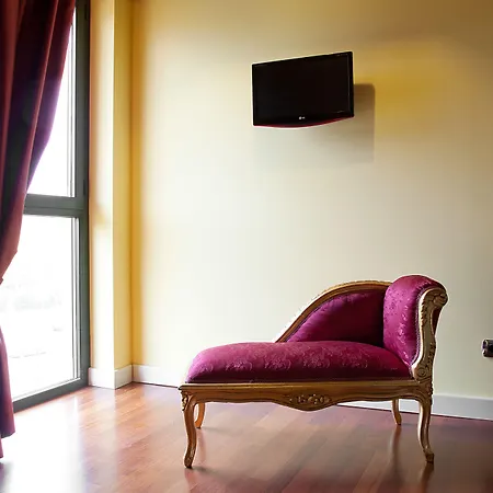 Montelago Otel Ternate (Varese)